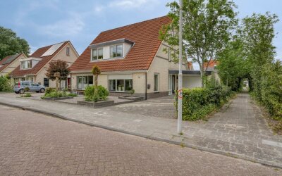 Roggeblom 28