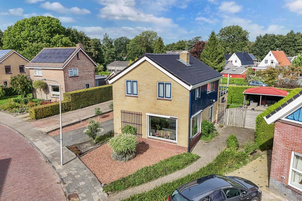 Vrijstaande woning te koop: Van der Veldestrjitte 6, Tijnje