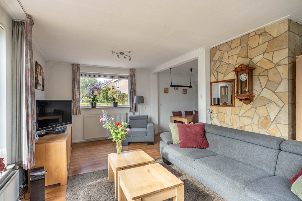 Vrijstaande woning te koop: Van der Veldestrjitte 6, Tijnje