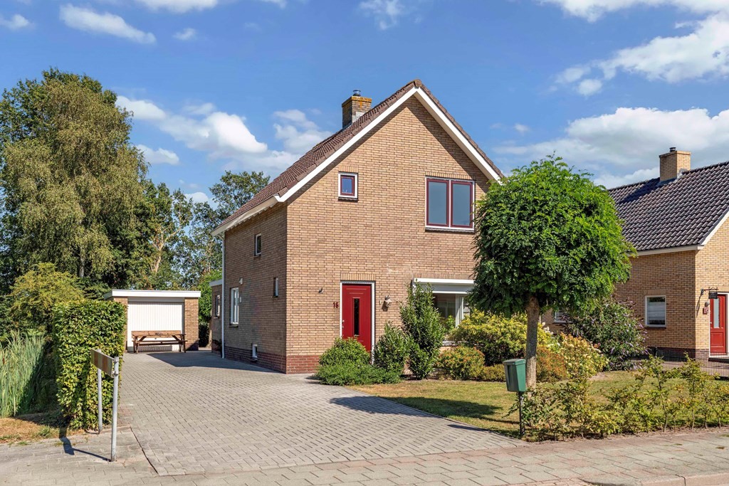 Vrijstaande woning te koop: P W Janssenweg 18, Jubbega