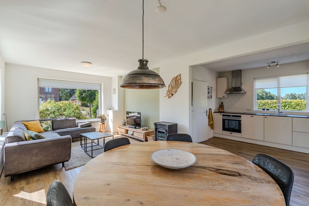 Vrijstaande woning te koop: P W Janssenweg 18, Jubbega