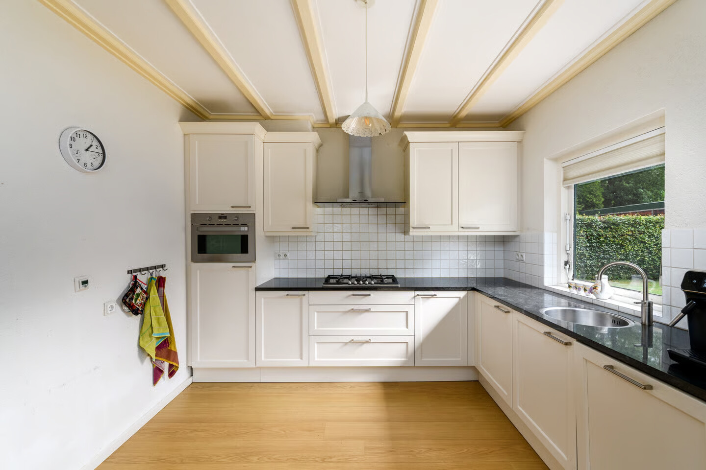 Vrijstaande woning te koop: Pastorielaan 1, Nieuwehorne