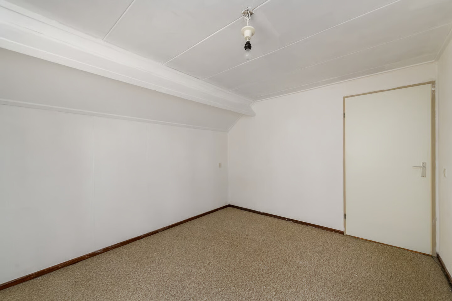 Vrijstaande woning te koop: Pastorielaan 1, Nieuwehorne