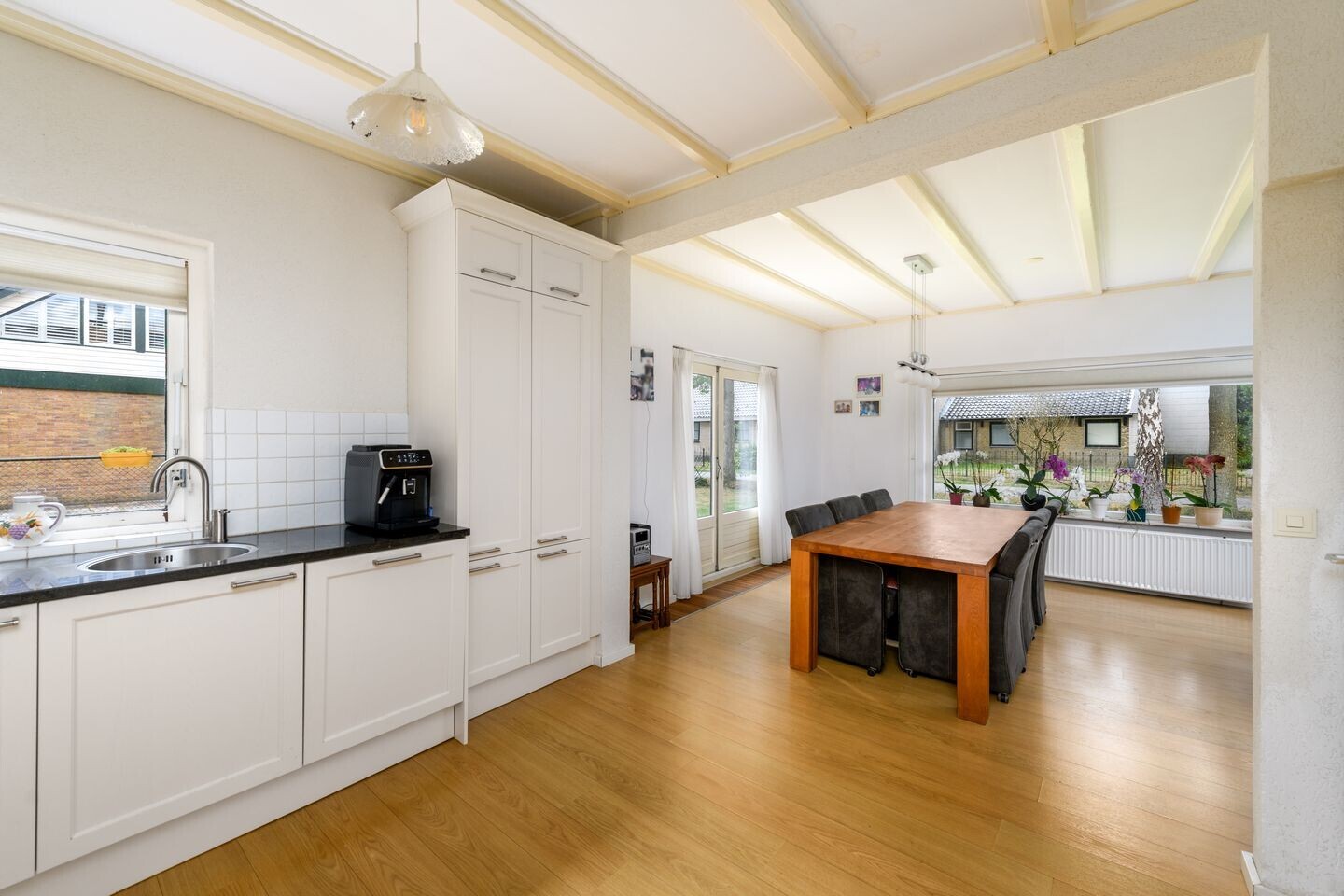 Vrijstaande woning te koop: Pastorielaan 1, Nieuwehorne