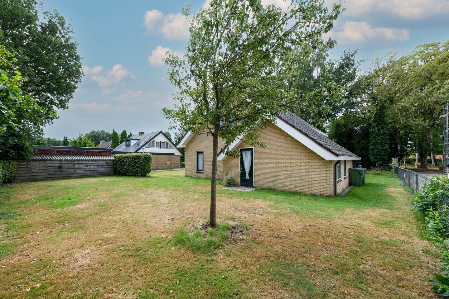 Vrijstaande woning te koop: Pastorielaan 1, Nieuwehorne