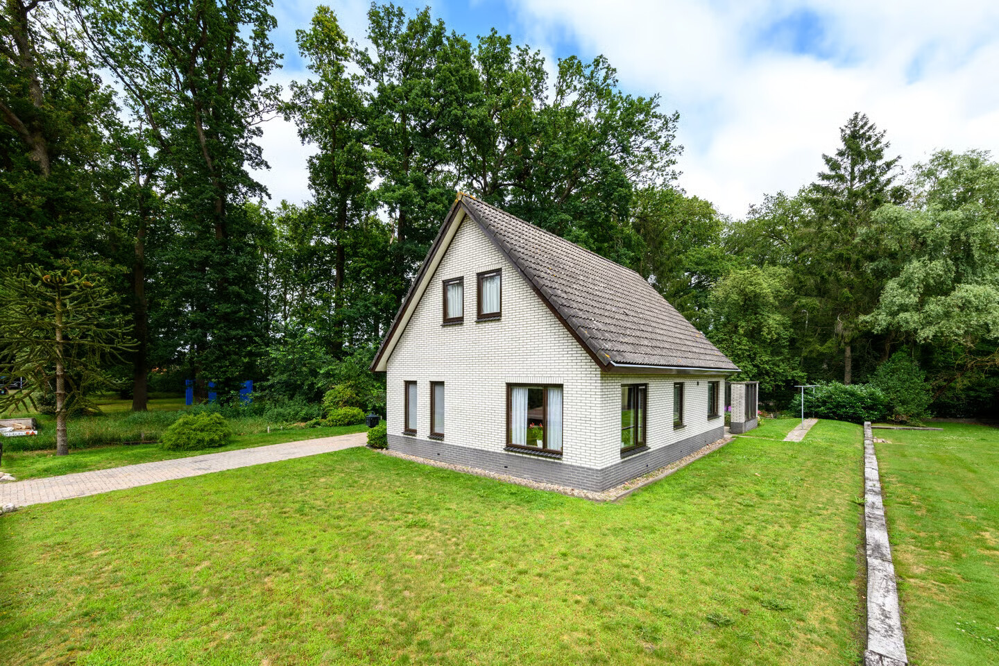 Vrijstaande woning te koop: Molenhoek 42, Oldeberkoop