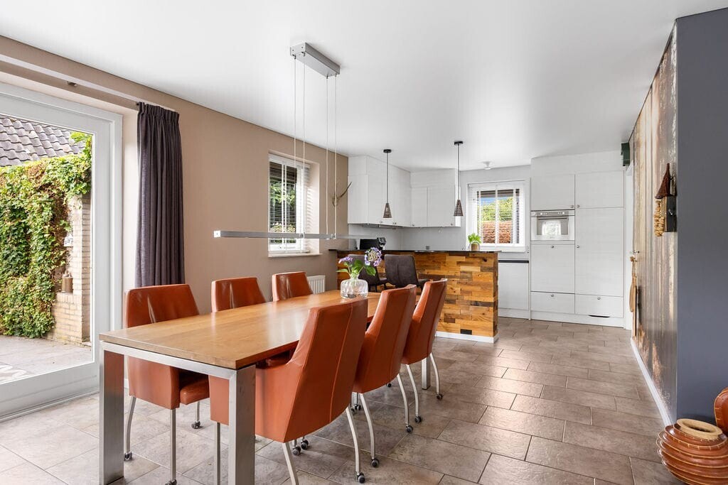 Vrijstaande woning te koop: Hoofdweg 20, Elsloo