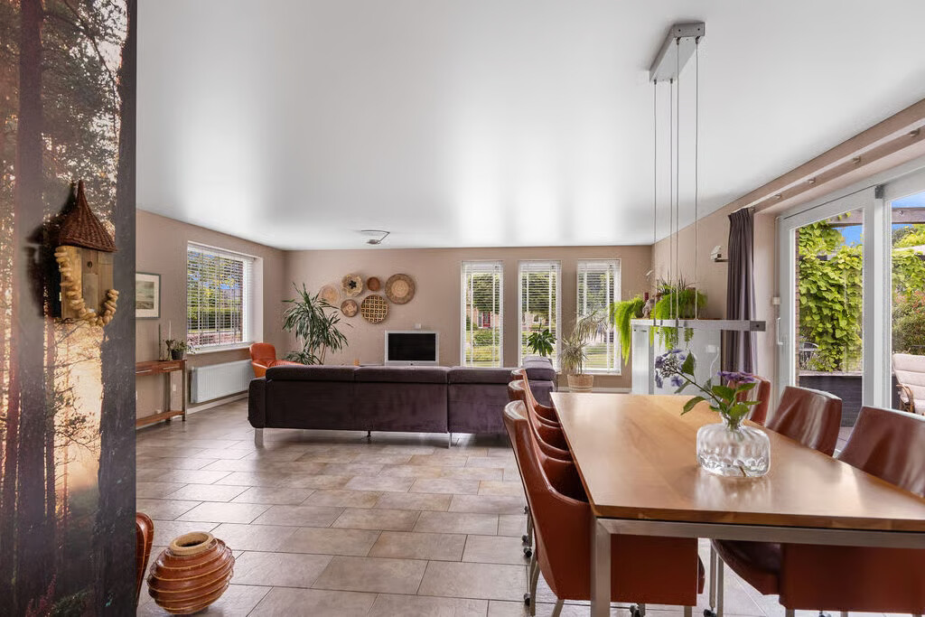 Vrijstaande woning te koop: Hoofdweg 20, Elsloo