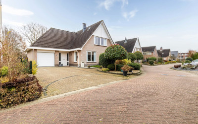 Domela Nieuwenhuisstraat 45