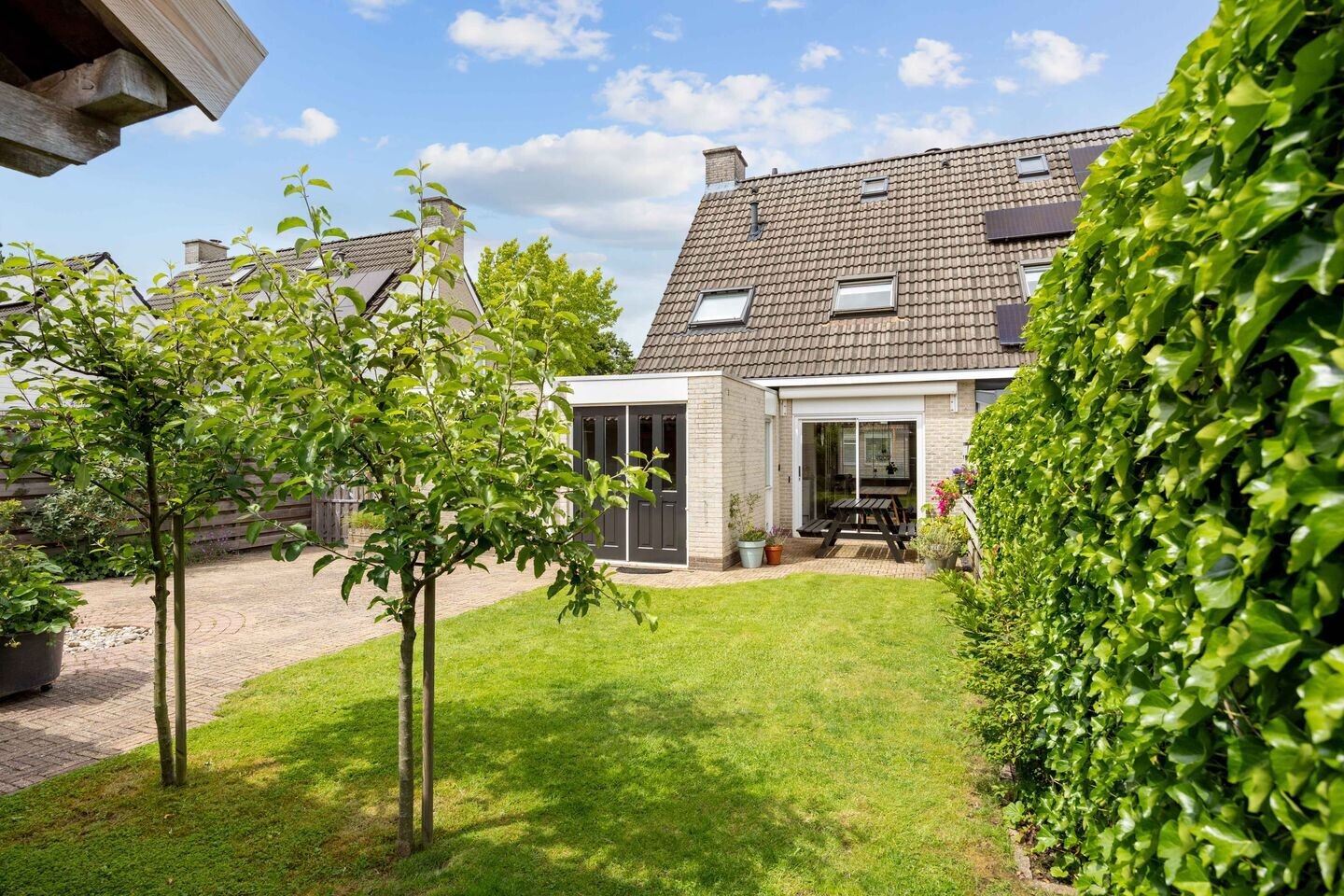 Twee-onder-één-kap te koop: Weidemaad 69, Oosterwolde