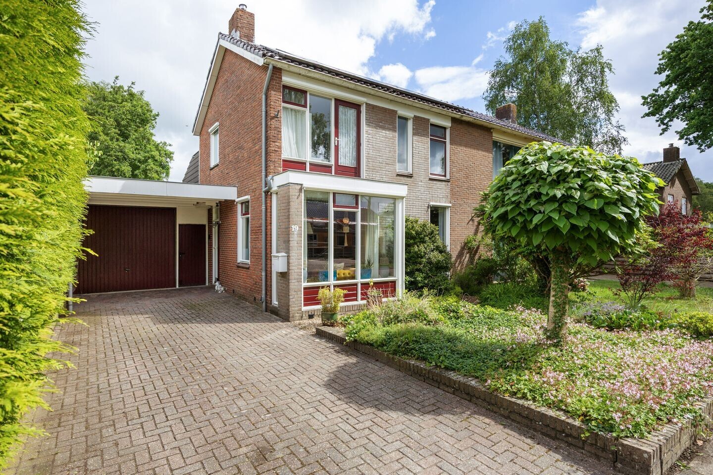 Twee-onder-één-kap te koop: Laweijstraat 19, Haulerwijk