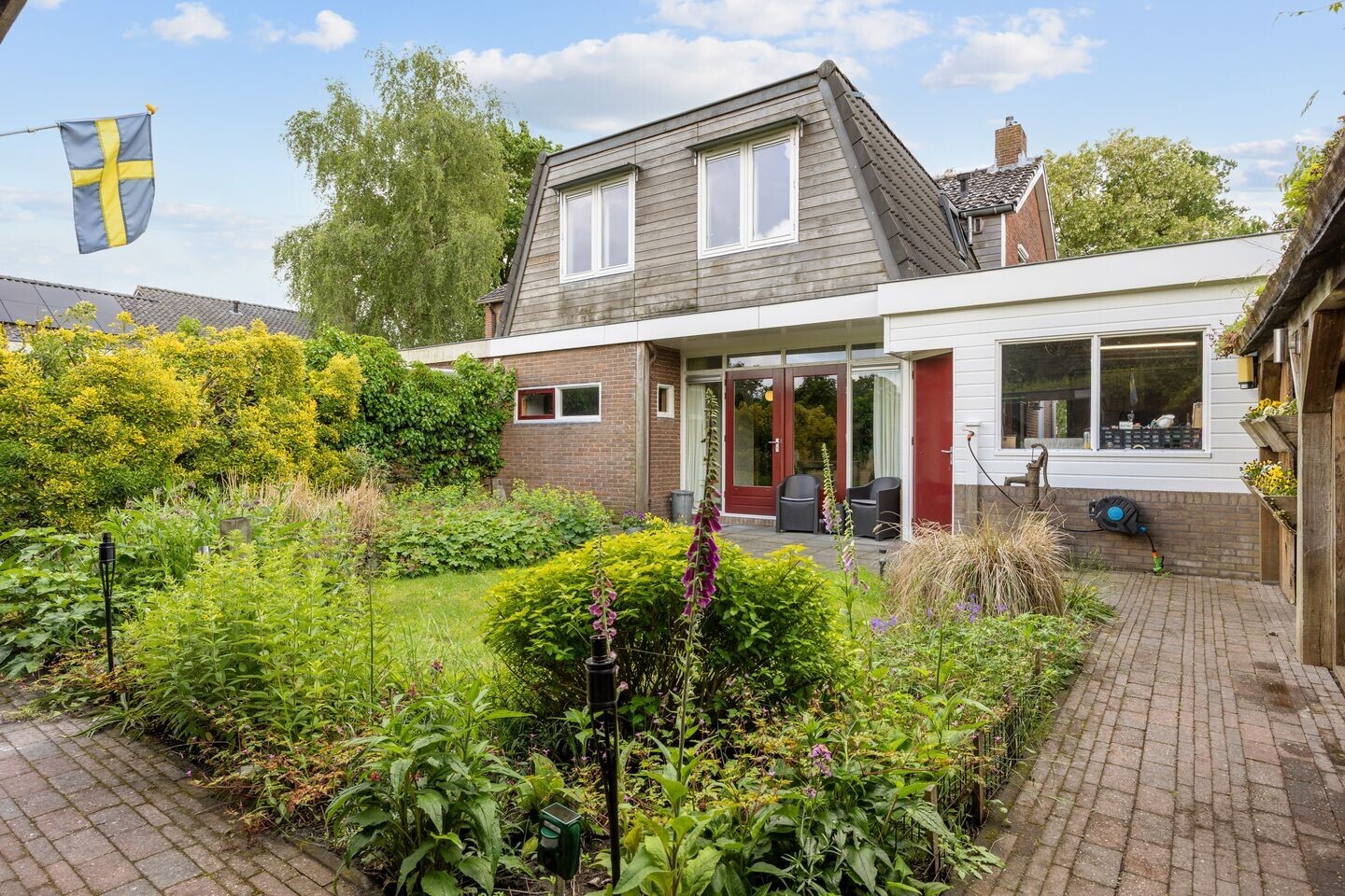 Twee-onder-één-kap te koop: Laweijstraat 19, Haulerwijk