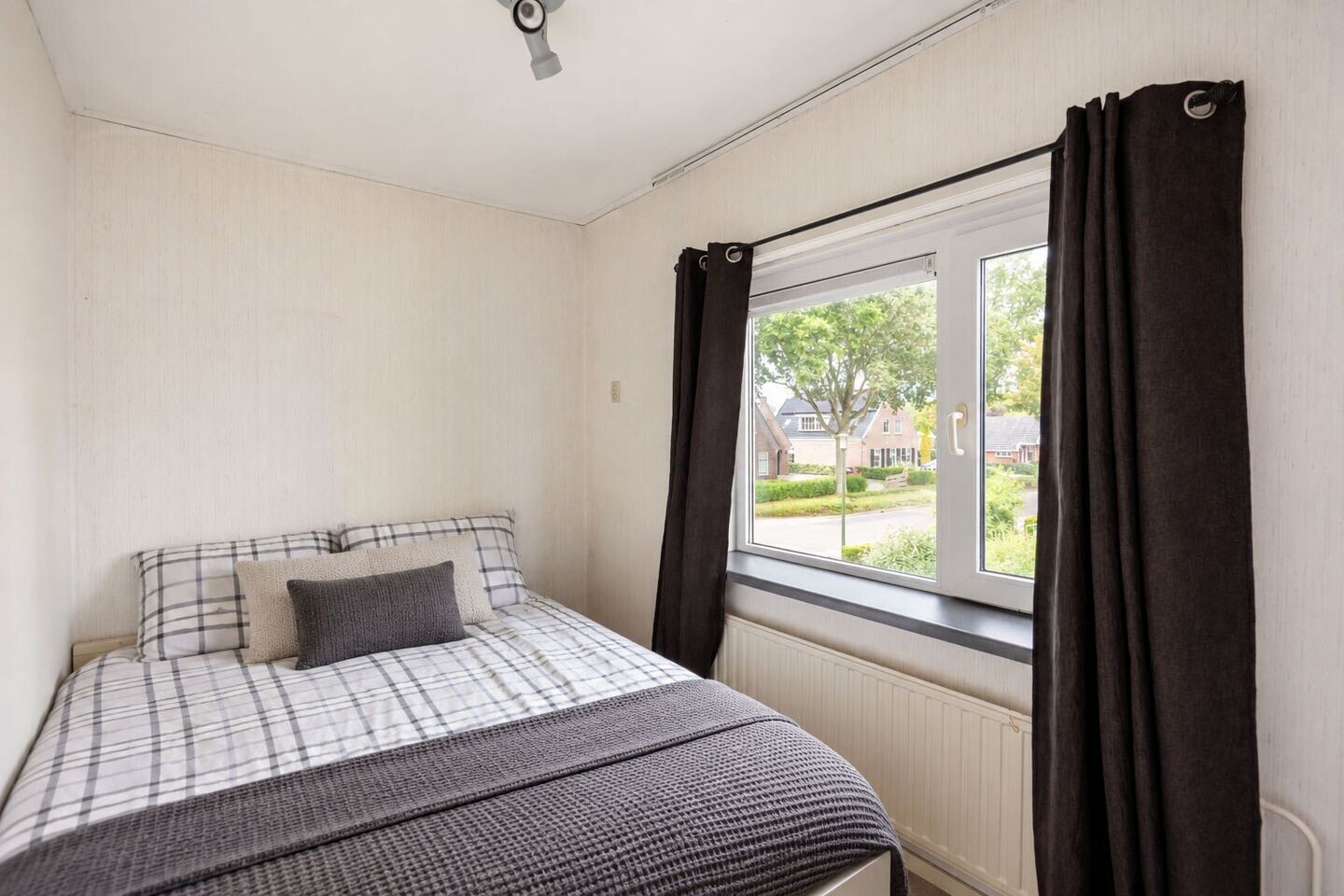 Hoekwoning te koop: Meester van Ekstraat 1, Haulerwijk