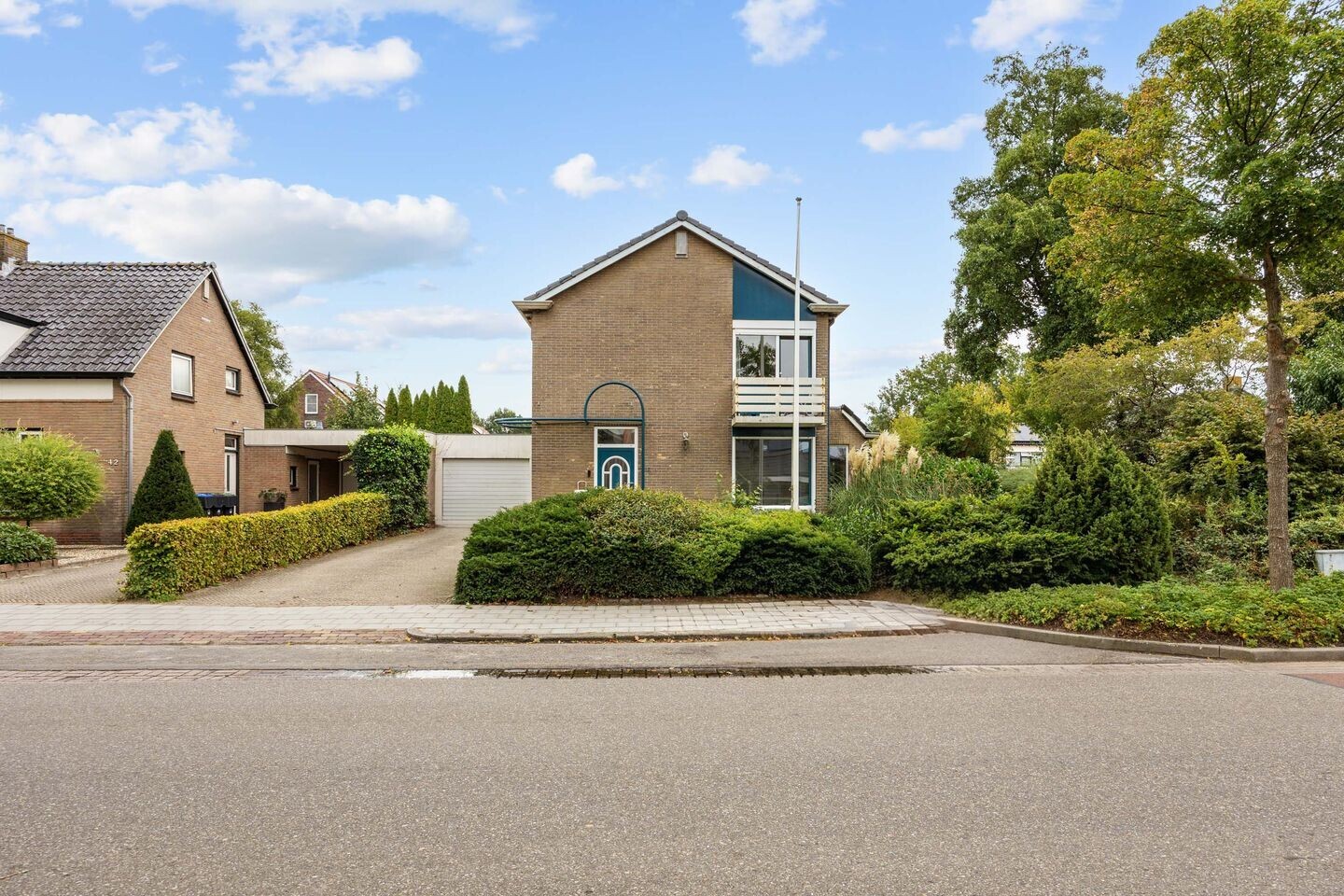Hoekwoning te koop: Meester van Ekstraat 1, Haulerwijk