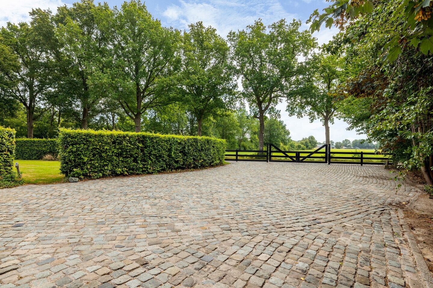 Vrijstaande woning te koop: Bovenweg 3, Donkerbroek