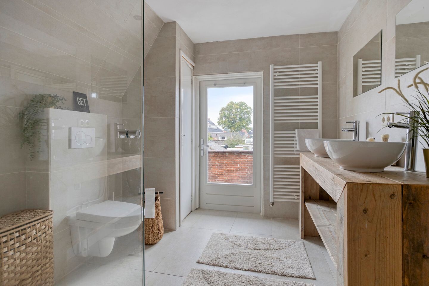 Vrijstaande woning te koop: K R Poststraat 19, Heerenveen