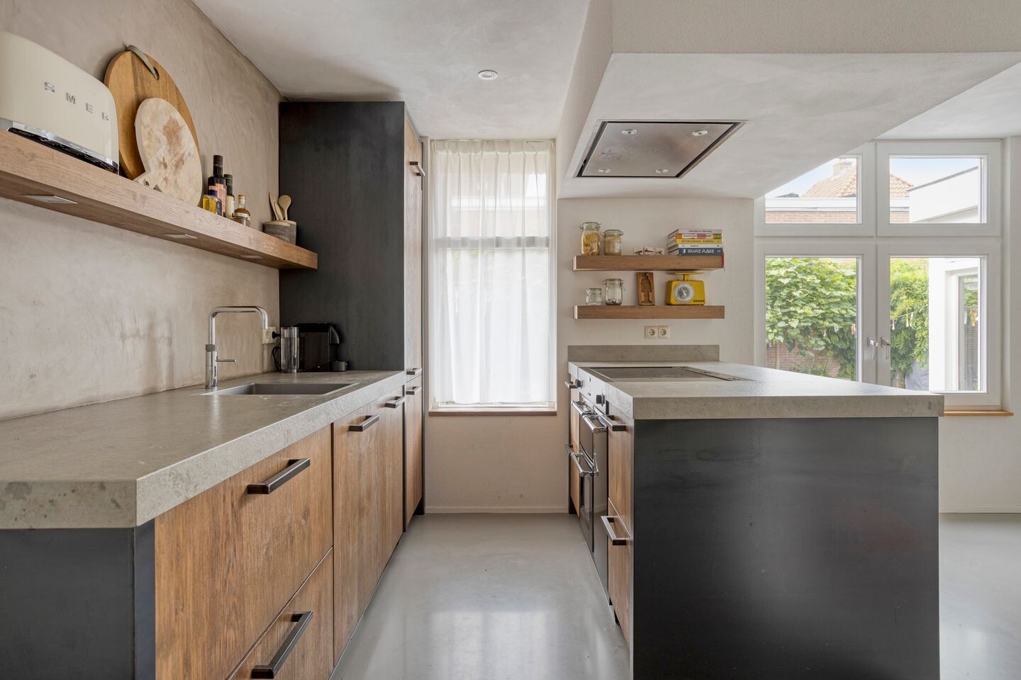 Vrijstaande woning te koop: K R Poststraat 19, Heerenveen
