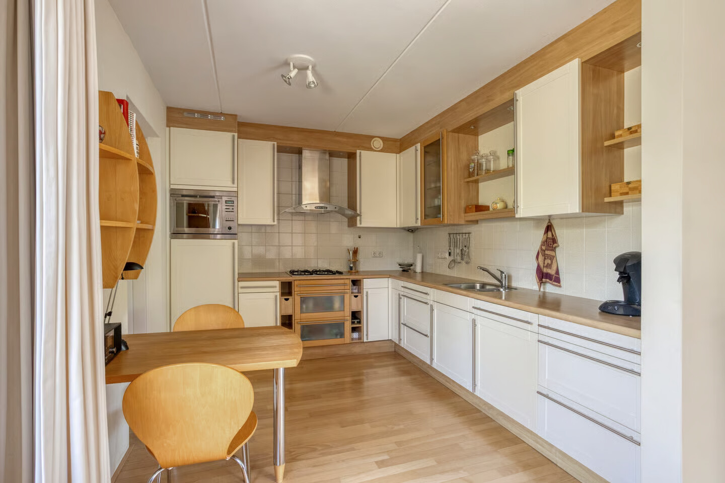 Vrijstaande woning te koop: Beukenlaan 1, Heerenveen