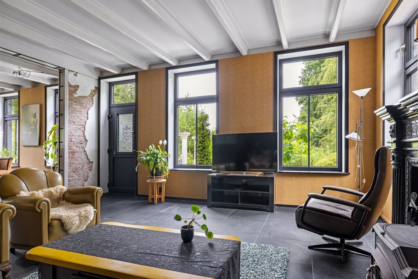 Vrijstaande woning te koop: Leeuwarderstraatweg 146, Heerenveen