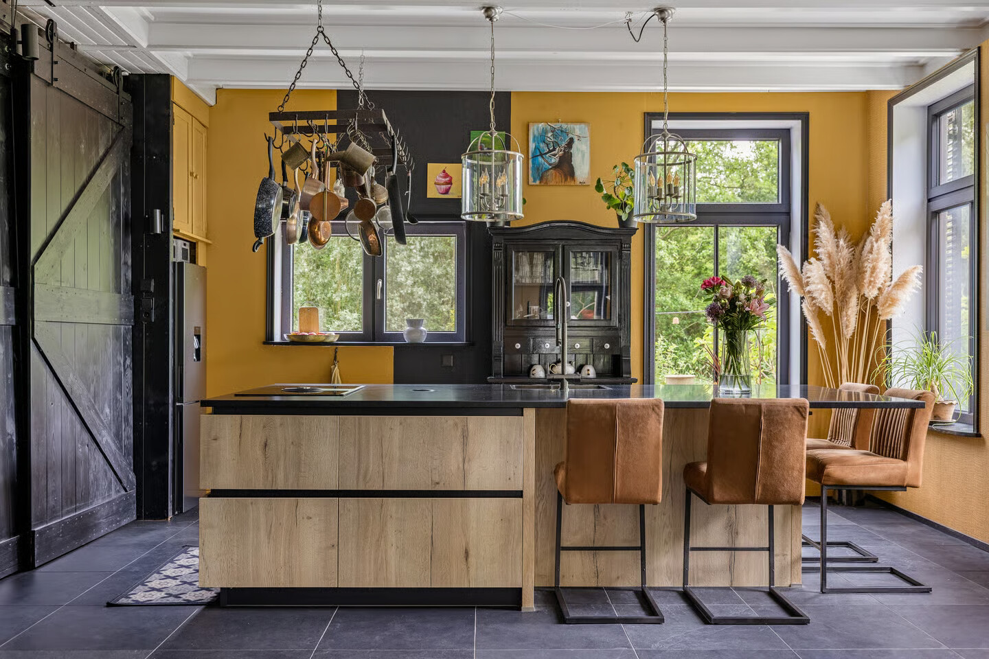 Vrijstaande woning te koop: Leeuwarderstraatweg 146, Heerenveen