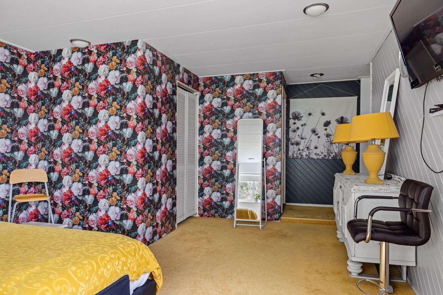 Vrijstaande woning te koop: Leeuwarderstraatweg 146, Heerenveen