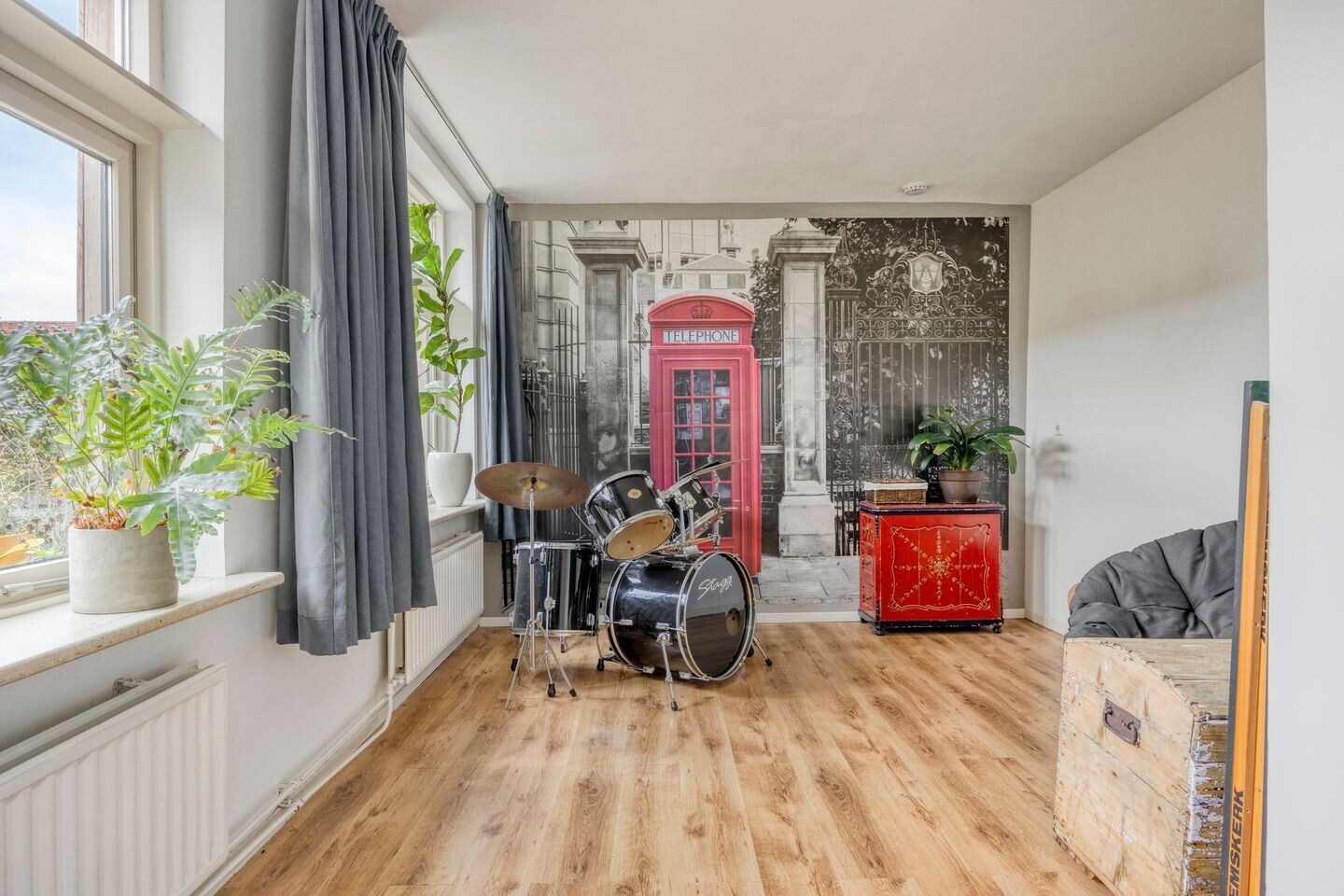 Hoekwoning te koop: Badweg 45, Heerenveen