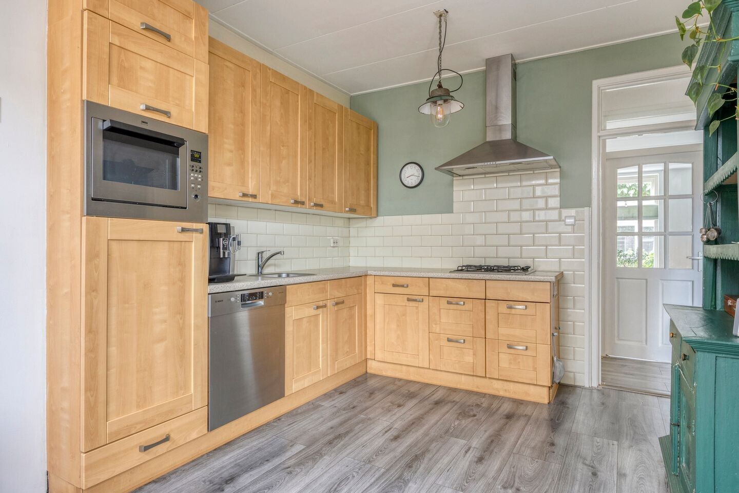Hoekwoning te koop: Badweg 45, Heerenveen