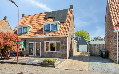 Zuiderstraat 11