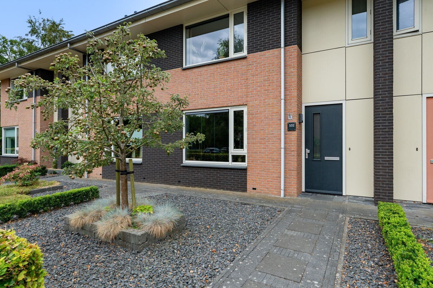 Tussenwoning te koop: Amelandlaan 102, Heerenveen