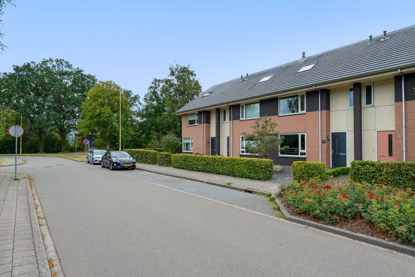 Tussenwoning te koop: Amelandlaan 102, Heerenveen