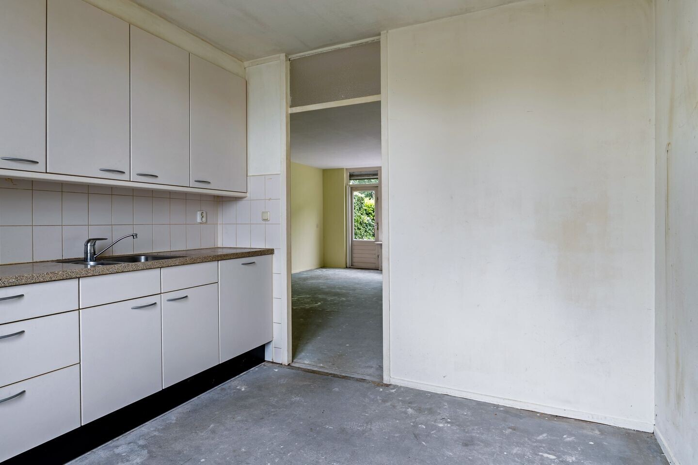 Tussenwoning te koop: Barten 27, Heerenveen