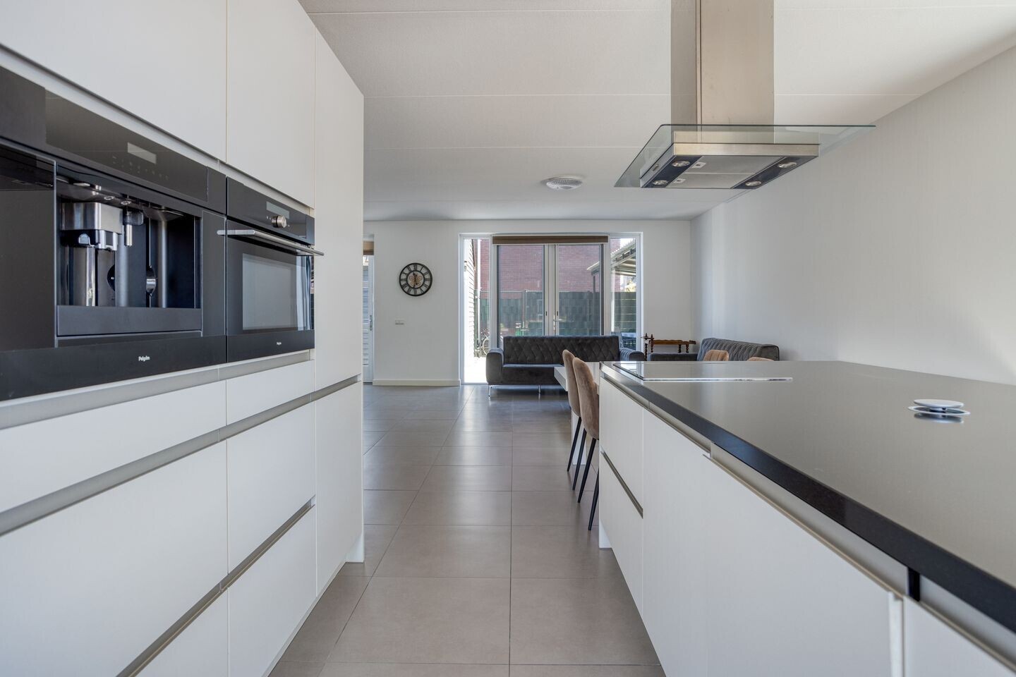 Hoekwoning te koop: Stadhouderlaan 49, Heerenveen