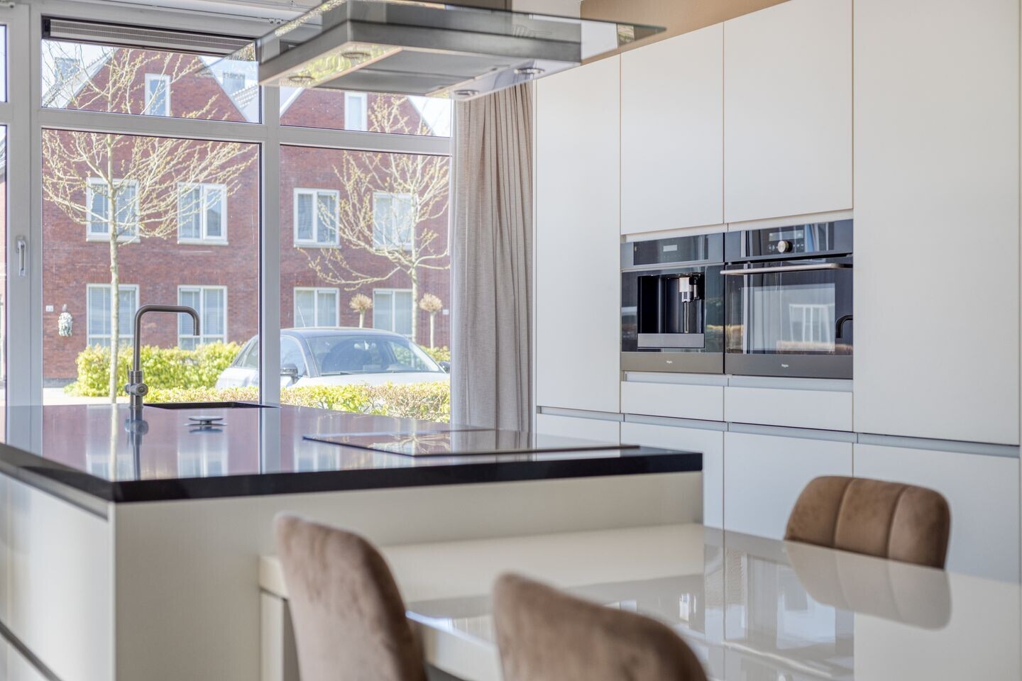 Hoekwoning te koop: Stadhouderlaan 49, Heerenveen