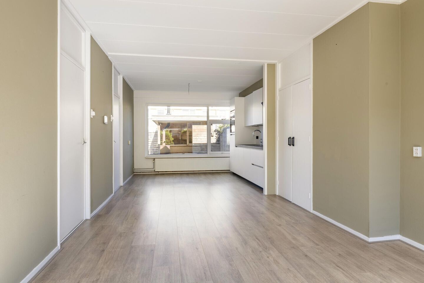 Tussenwoning te koop: Voltalaan 15, Oudeschoot