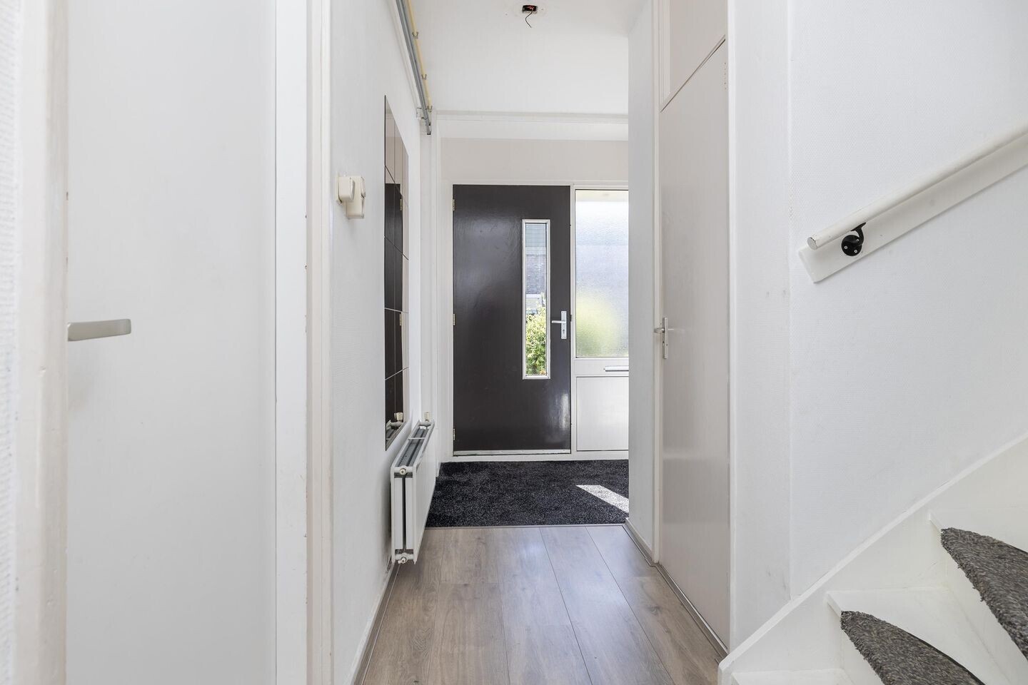 Tussenwoning te koop: Voltalaan 15, Oudeschoot