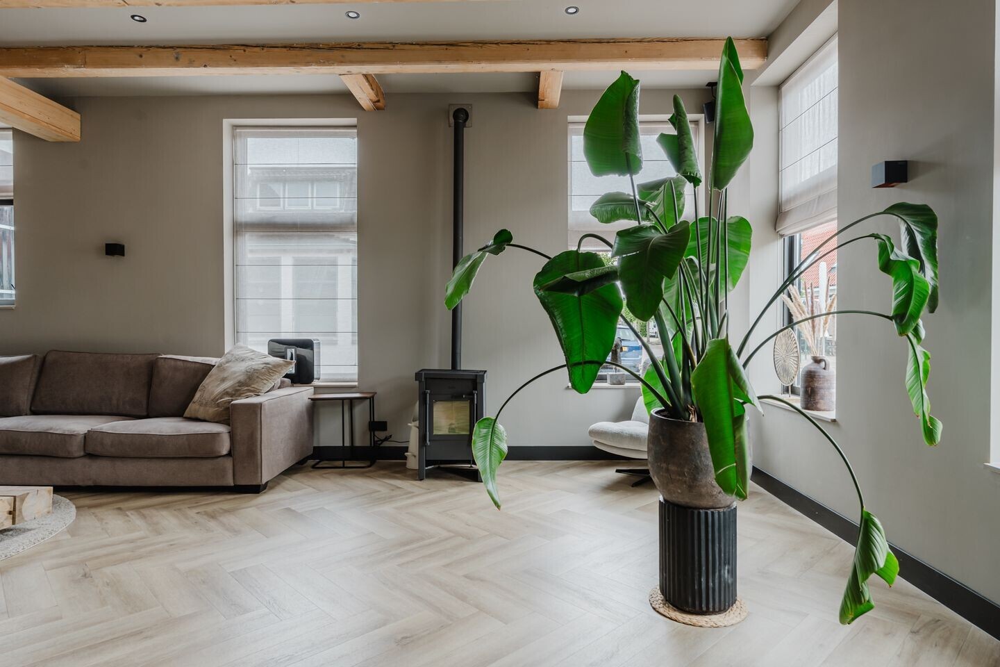 Vrijstaande woning te koop: Wolvegasterweg 2, Oudeschoot