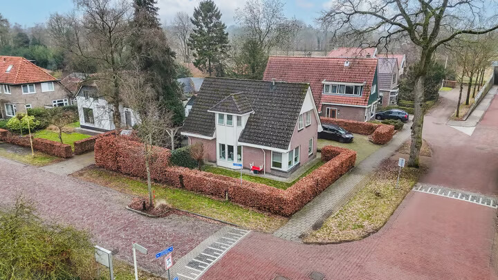 Vrijstaande woning te koop: Koningin Julianaweg 52, Oranjewoud