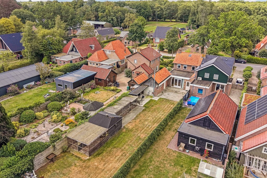 Twee-onder-één-kap te koop: Kerkelaan 8, Katlijk