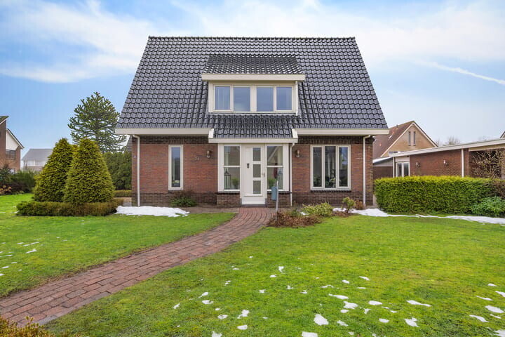 Vrijstaande woning te koop: Houtkampswyk 24, De Knipe