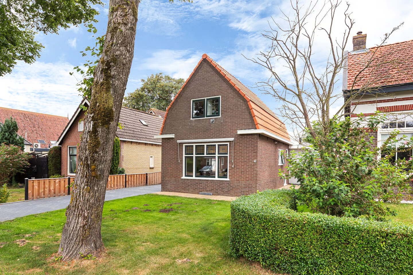 Vrijstaande woning te koop: Aengwirderweg 201, Luinjeberd
