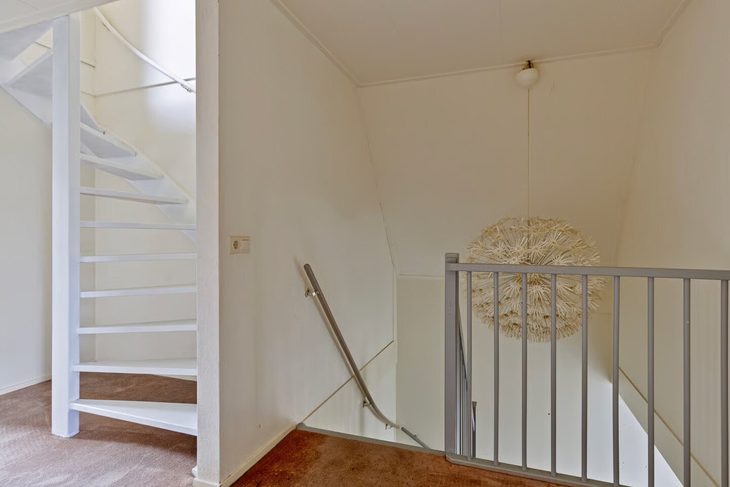 Twee-onder-één-kap te koop: Aloysiusstraat 9, Wolvega