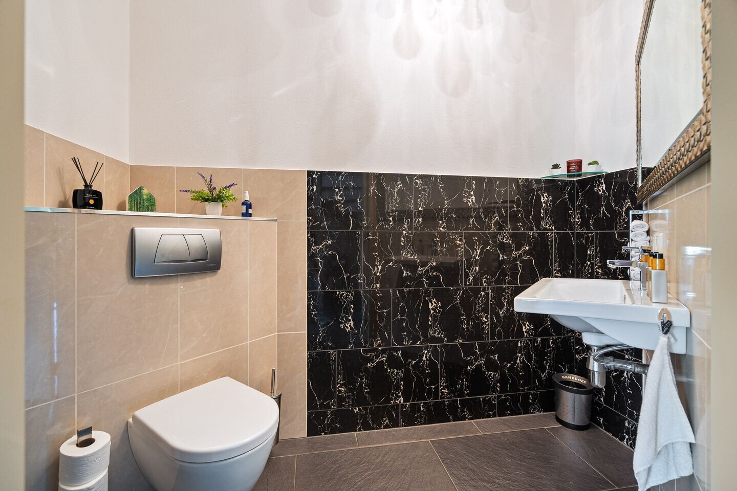 Vrijstaande woning te koop: Binnenweg 10A, Nijeholtpade