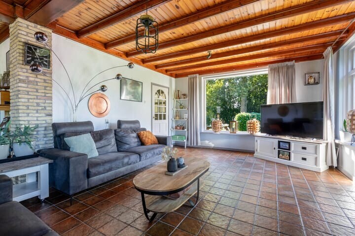 Vrijstaande woning te koop: Heerenveenseweg 210, Nijeholtwolde