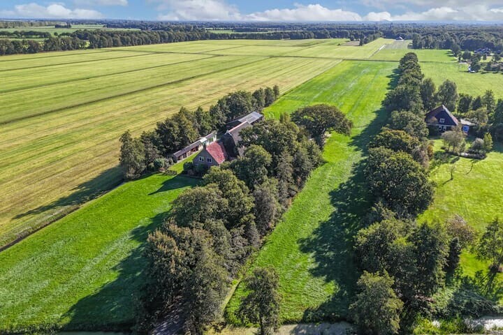 Vrijstaande woning te koop: Heerenveenseweg 210, Nijeholtwolde