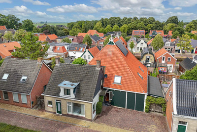 Tsjerkebuorren 5
