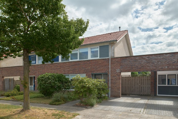Twee-onder-één-kap te koop: Pier Panderstraat 7, Joure