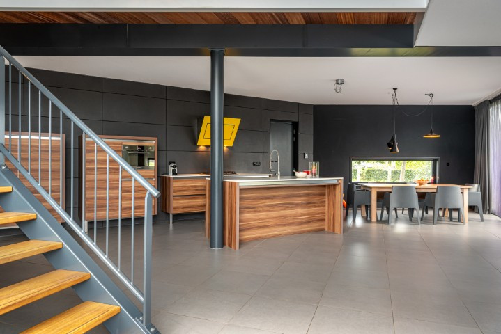 Vrijstaande woning te koop: Oer de Feart 161, Joure