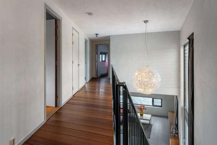 Vrijstaande woning te koop: Oer de Feart 161, Joure