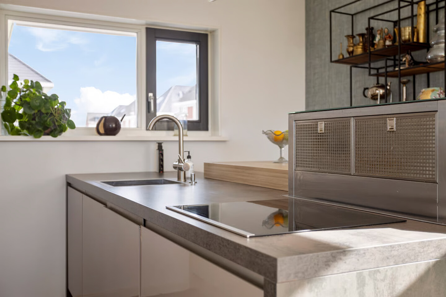 Vrijstaande woning te koop: Pier Christiaanswei 8, Delfstrahuizen