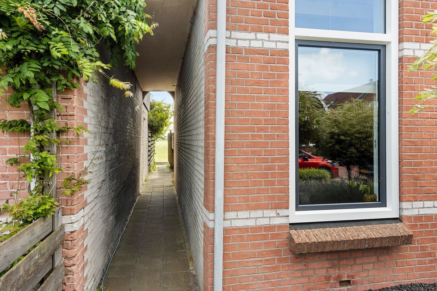 Tussenwoning te koop: Hollandiastraat 108, Scharsterbrug